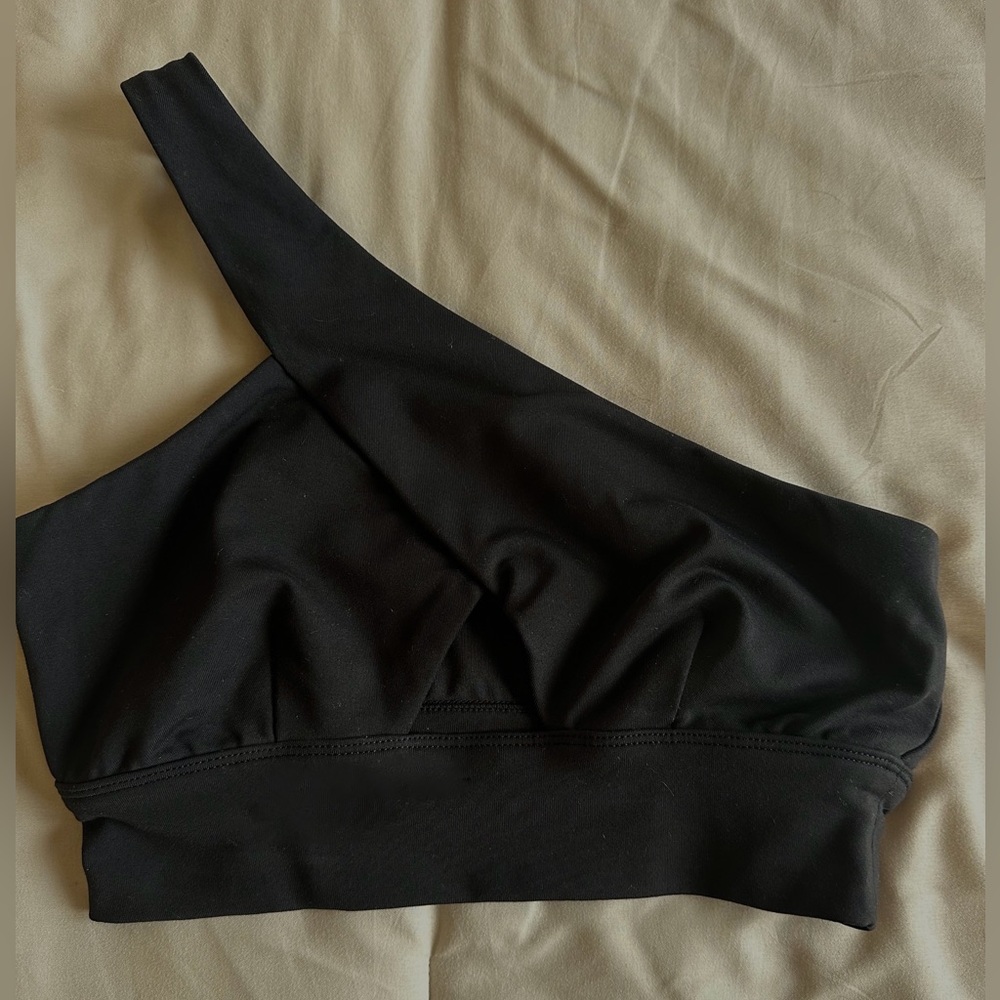 Alo Yoga - Flex Diagonal Bra | Black | Small